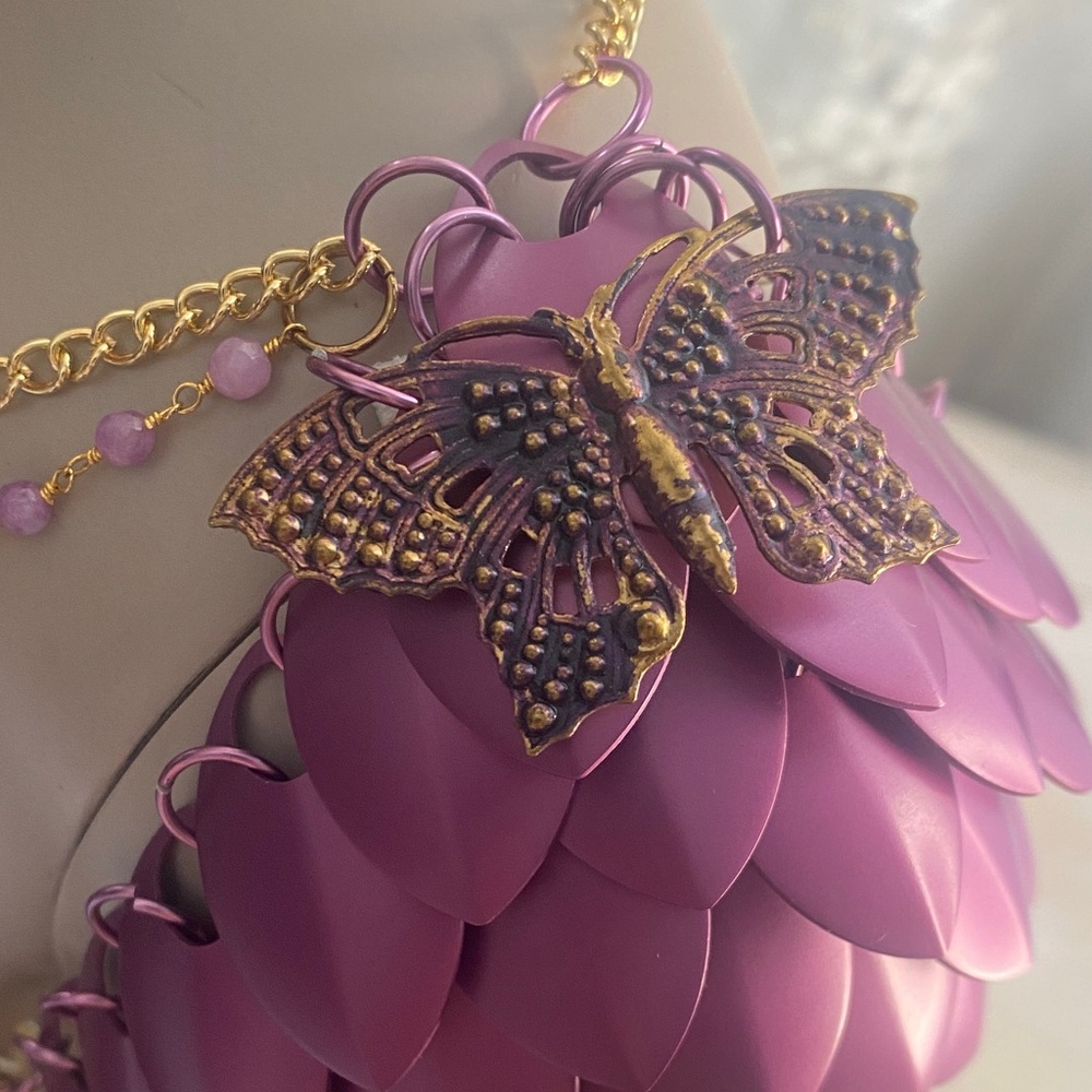 Fairy fantasy scalemail chainmail shoulder armor pauldrons pink jade gold - Picture 9 of 12